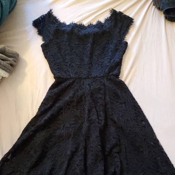 Black lace dress from Modcloth - Picture 5 of 5